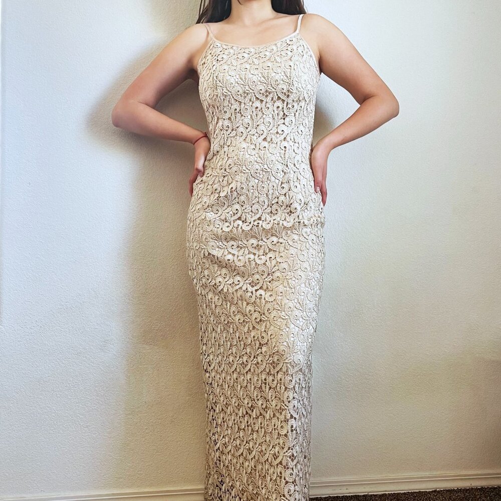 Y2K Floor Length Aspeed Shimmery Lace Gold Gown